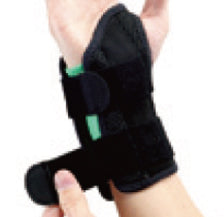 フィッテッドリストブレイス