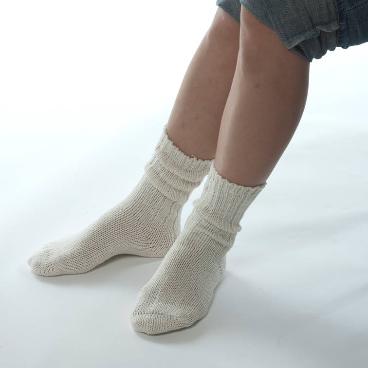 締めつけを感じにくい おやすみソックス