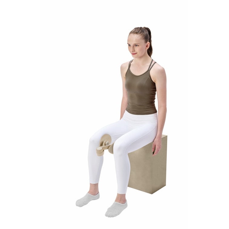 内転筋トレーナー