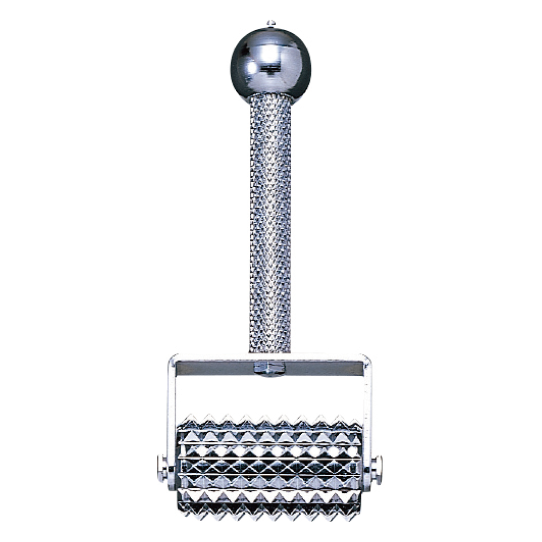 ローラー付き員利太針